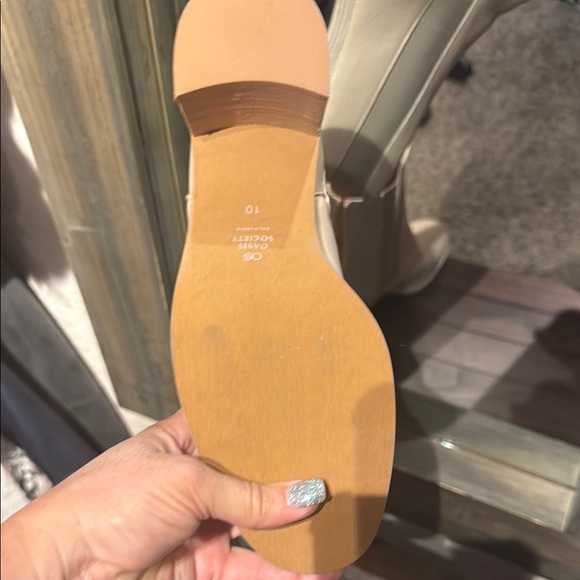 Cream Suede Ankle Booties with Elastic Side Panels - Picture 4 of 5